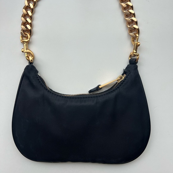 Moschino Black Logo Lettering Hobo Shoulder Bag with Gold Chain - Picture 4 of 7